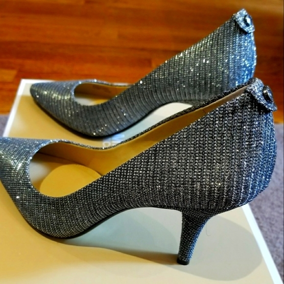 Michael Kors Sparkle Silver Gray Heels - Best In Shoes Host Pick! - Picture 6 of 16